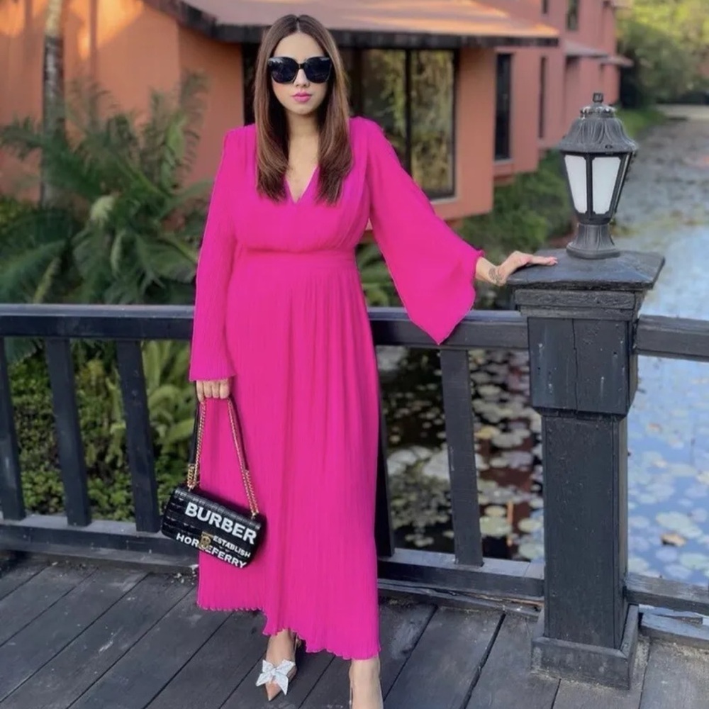 ZARA PINK NWT Fuchsia Pleated V-neck Midi Chiffon Dress